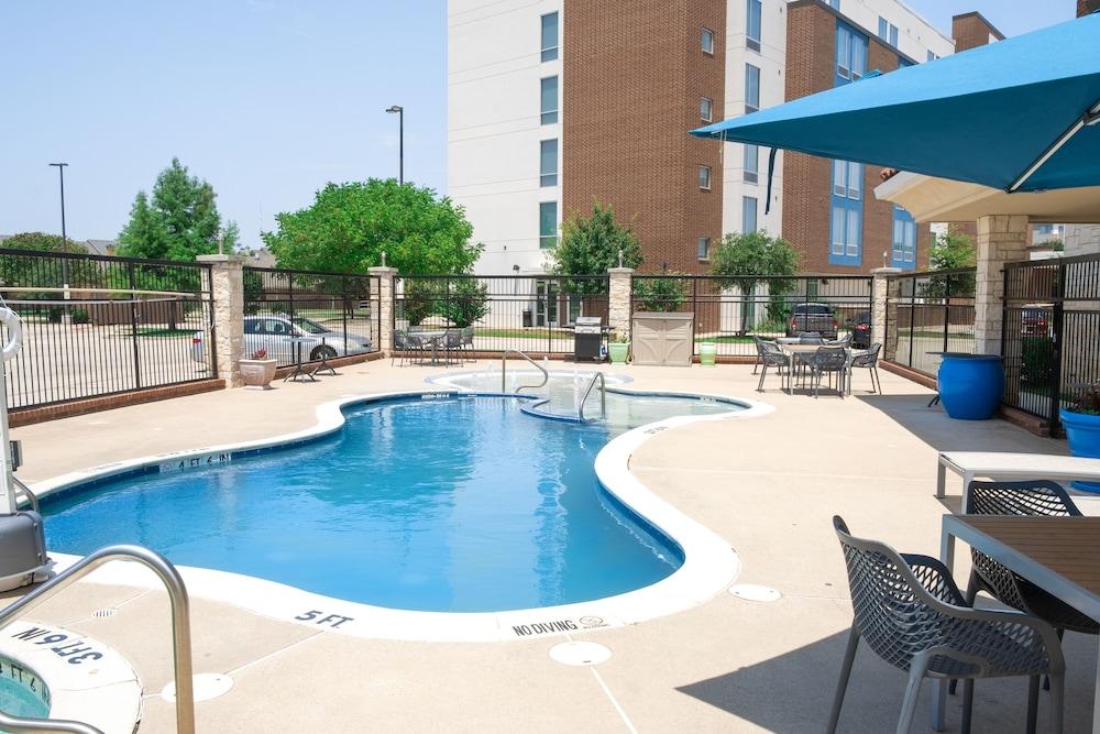 Hampton Inn And Suites Dallas/Lewisville-Vista Ridge Mall Buitenkant foto