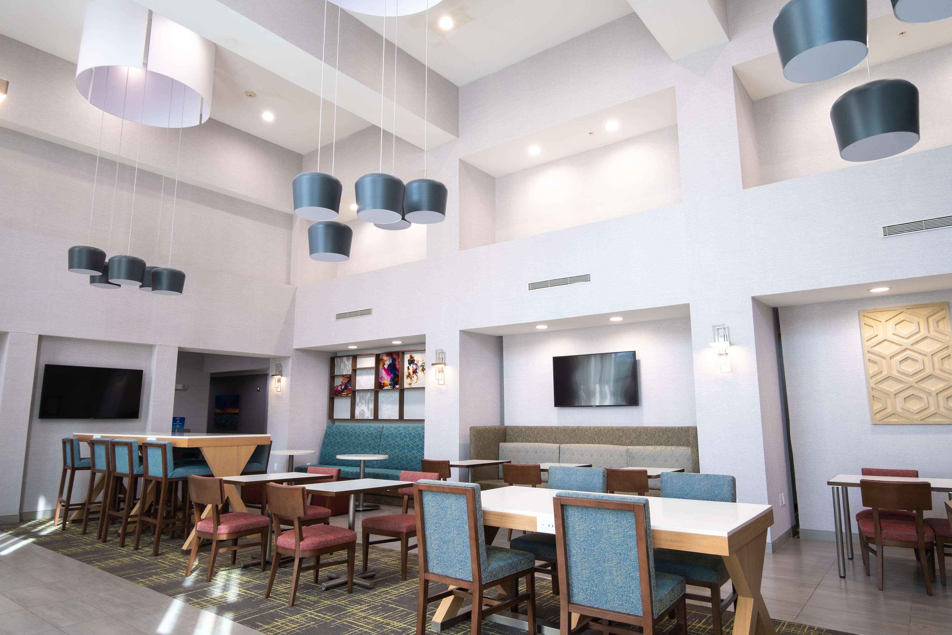 Hampton Inn And Suites Dallas/Lewisville-Vista Ridge Mall Buitenkant foto