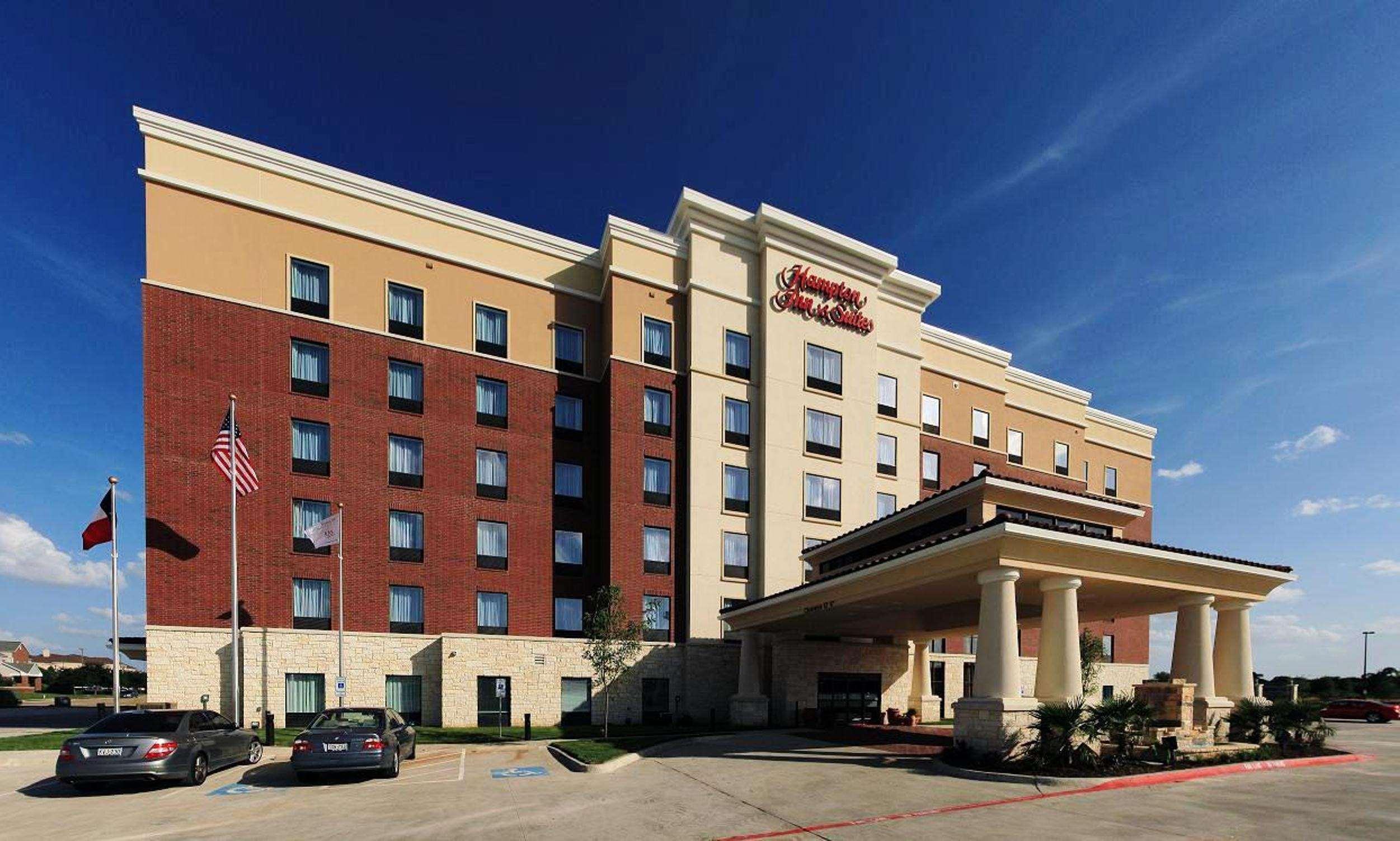 Hampton Inn And Suites Dallas/Lewisville-Vista Ridge Mall Buitenkant foto